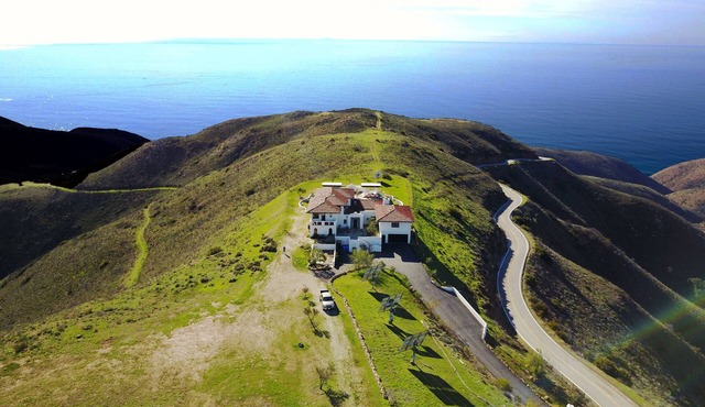Malibu Luxury Ocean View Retreat