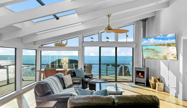 Malibu of the North Oceanfront w 3 Suites