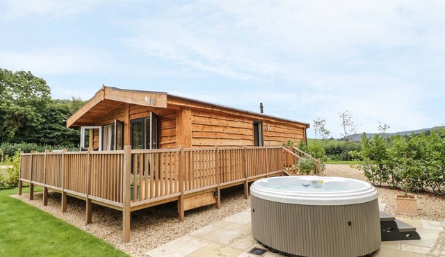 MALLARD, family friendly, character holiday cottage in Ross-On-Wye