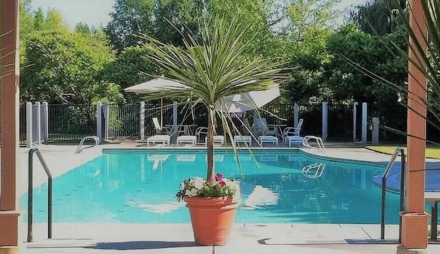 Mallard's Landing at Meadow Creek