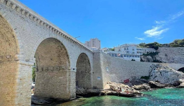 Malmousque City House with Patio & Cat