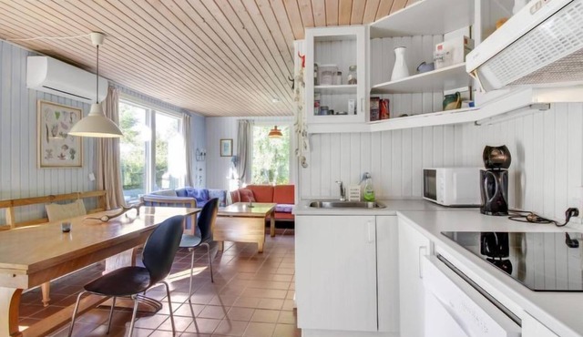 "Malomir" - 700m to the inlet by Interhome