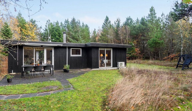 "Malti" - 300m from the sea by Interhome
