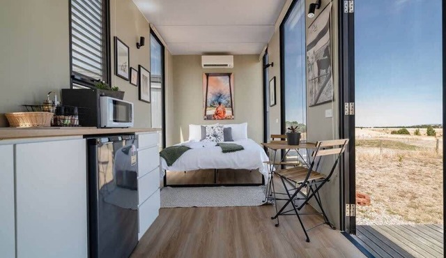 Maluridae Sunset Views by Tiny Away