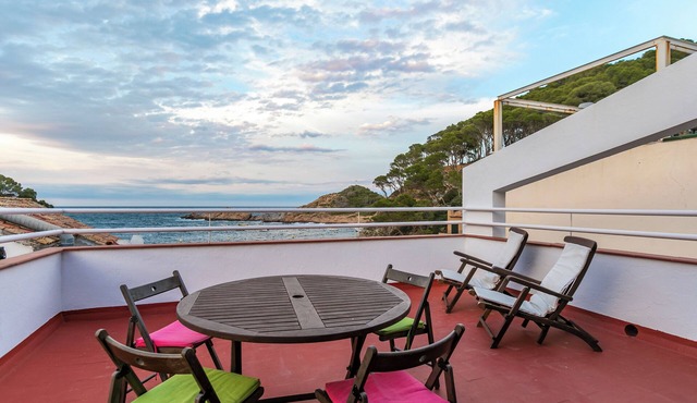 Malva - Snorkeling + Beachside in Sa Tuna+ 4guests