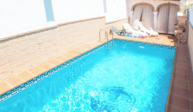 Malvabeach Family House, on the beach of Valencia