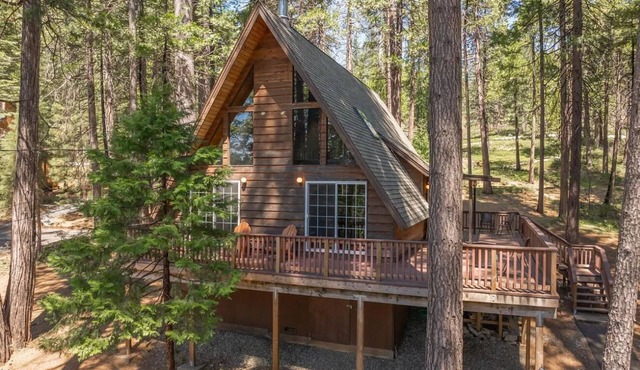 Mama Bear's Cabin- Blue Lake Springs/Bear Valley