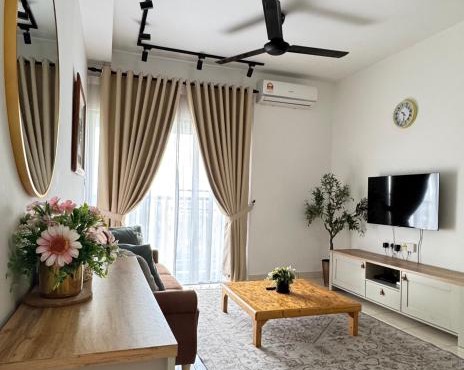 Mamaqarl Homestay near KLIA with Wi-fi and Transport
