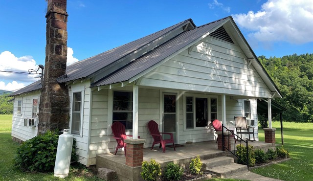 Mamaw & Papaw's Farmhouse