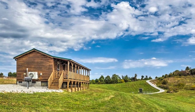 Mammoth Cave Cabin Rentals 3 - 12.8 miles from Mammoth Cave National Park