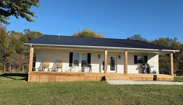 Mammoth Memories bordering Mammoth Cave National Park - Nolin Lake