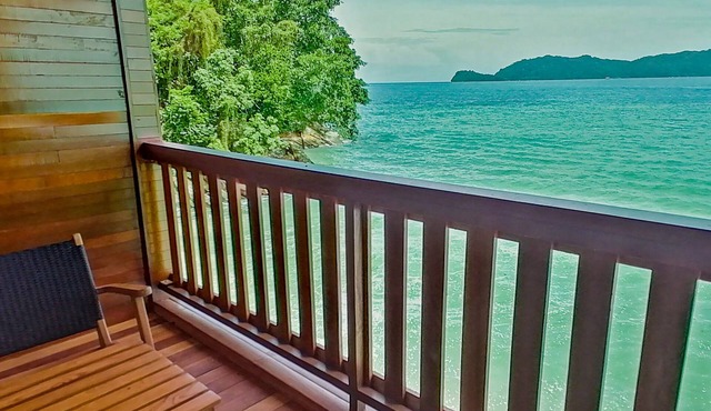 Mamutik Island Lodge