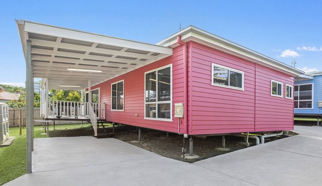 MANA, part of the Ohana Surf Bungalows (<5 minute walk to beach and shops).