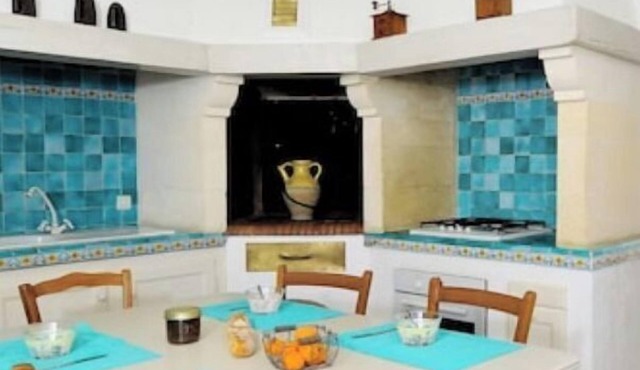 MANADE BLANC, Gîte for 9 PEOPLE