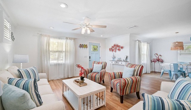 Manatee Cottage - Private Pool, Tropical Oasis!