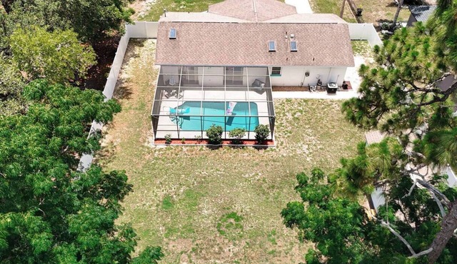 Manatee pool home