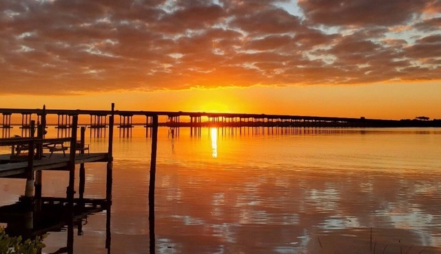 Manatee Riverfront Home , Cozy 2-bedroom house in Ellenton/Spectacular Views!