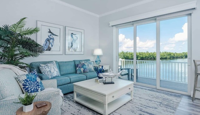 Manatee Suite 1 Funky Fish House at Cape Harbour