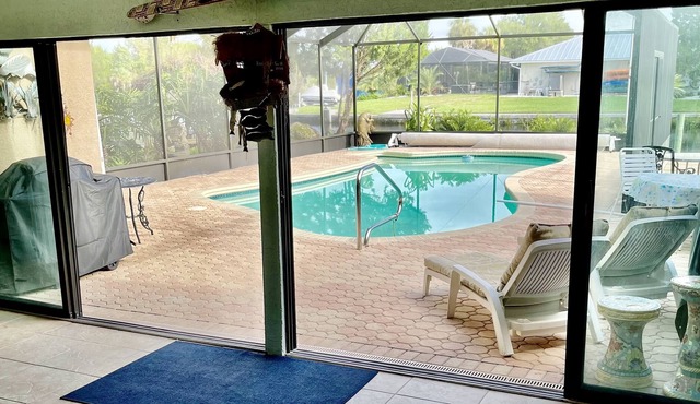 Manatee Villa- Entire Waterfront Home with Pool - Long term Rental