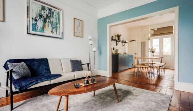 Manchester | City Park View | Games Room | Sleeps 10