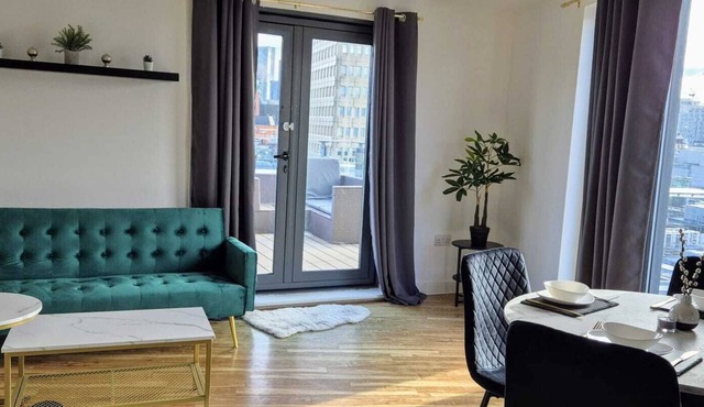 Manchester Penthouse - 2 Bedroom Apartment