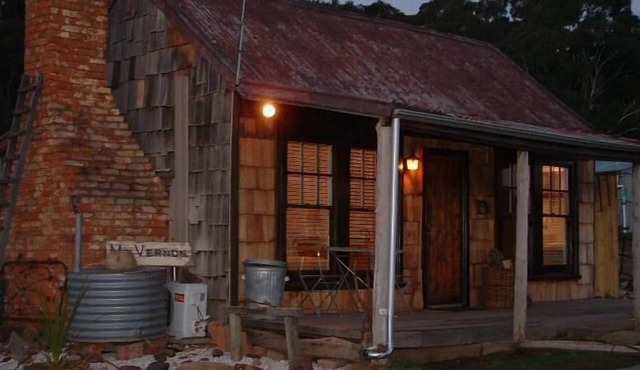 Mancuso Country Cottage Retreat