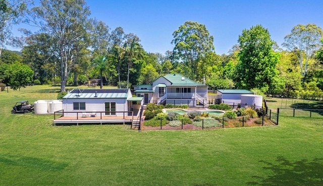 Mandalay Park Farmstay – Private Country Retreat Families&Groups,Pool & Animals