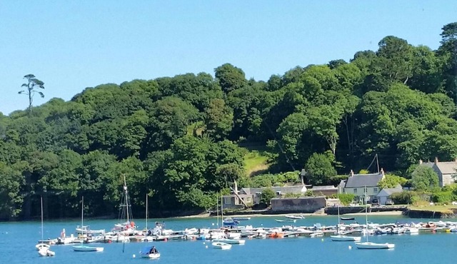 Mandeley Guest House