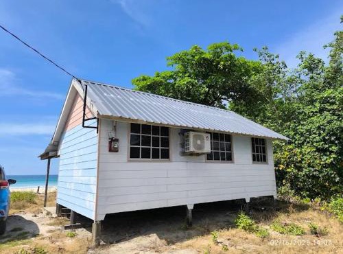 Mangazou Beach Chalet