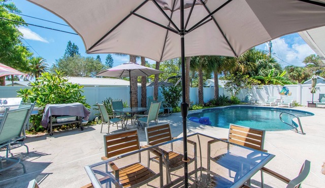Mango Bay Pool House Unit 1 - Monthly Beach Rental