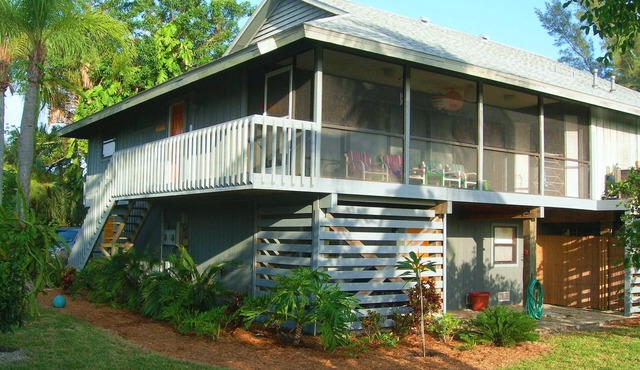 Mango House - A Modern Sanibel Gem! April, May, June 2026 Available!