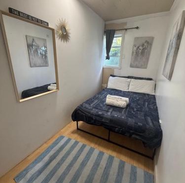 Mango private room in shared house