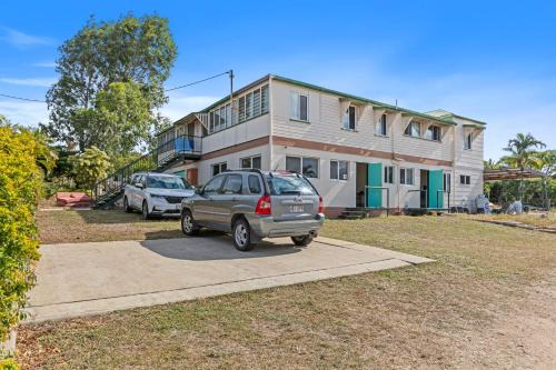 Mangoes Backpacker Hostel & Farmstay