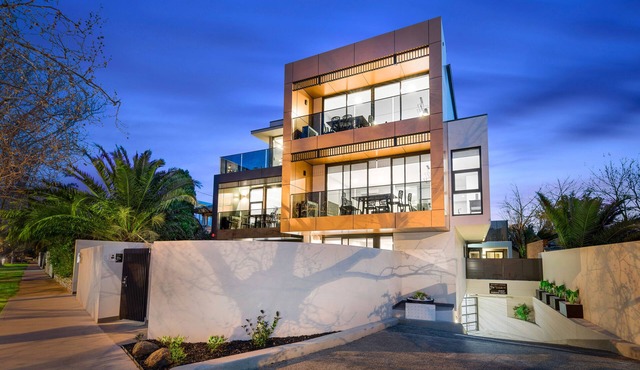 Manhattan Apartments - Caulfield North