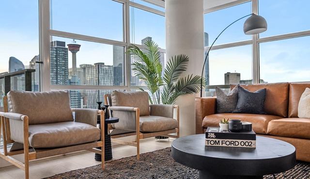 Manhattan | Right Next to Stampede Grounds! | DT