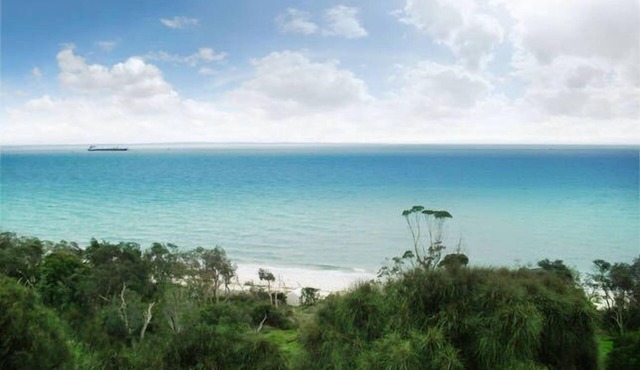 MANITOBA (sun, sea and sand)