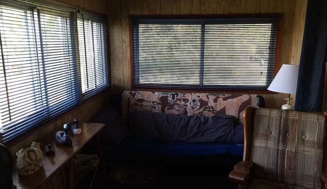 Manitoulin Island Lake Front Cottage with Beach for Rent