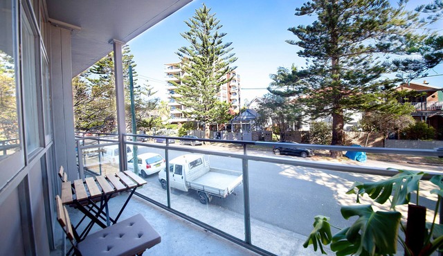 Manly Waves Hotel