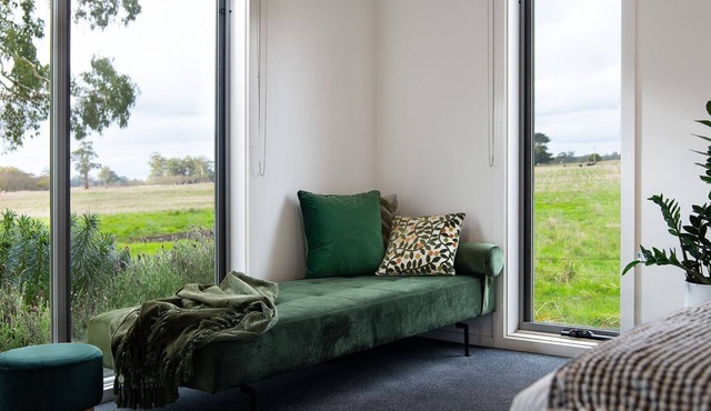 Manna Gums- beautiful secluded setting, close to town