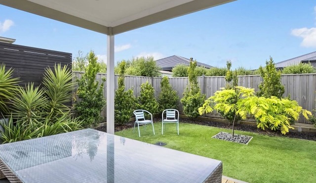 Mannagum Mt Duneed 59