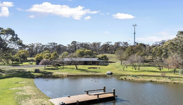 MANNIX ESCAPE - 4 Bedroom house with everything you might need