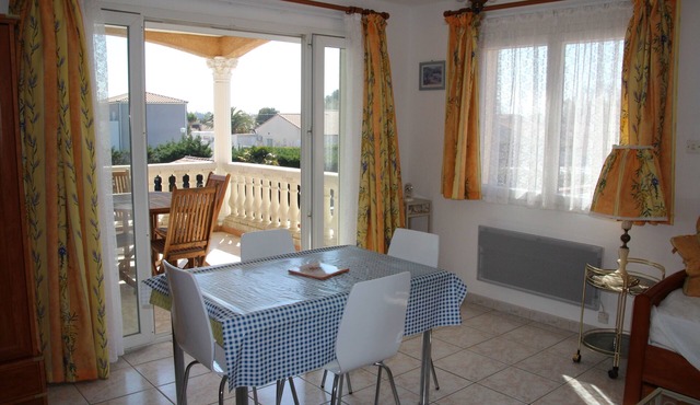 MANON NearSEA FullSouth Terrace Airconditioned ClosedParking ElectricityINCLUDED