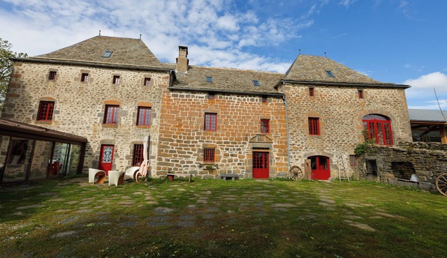 Manoir de la Chaumette, a building steeped in history in the heart of Cantal