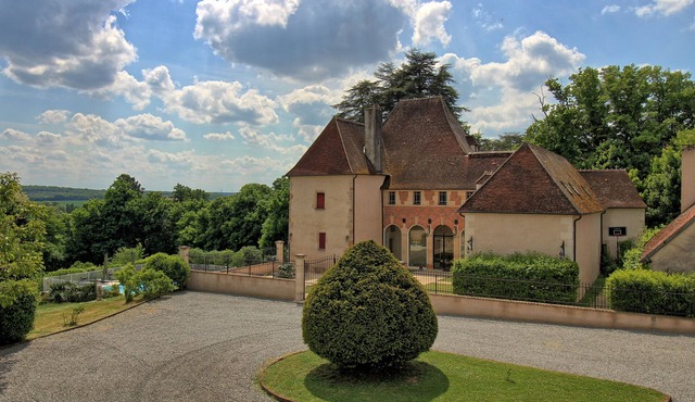 Manoir de Rousson, ideal for family vacations