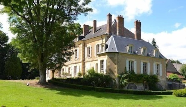 Manoir de Curty