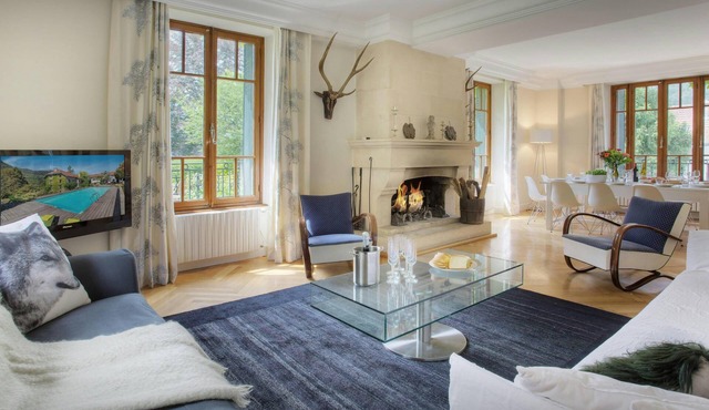 Manoir de Leschaux - alpine base sleeps 14, sauna & pool - OVO Network
