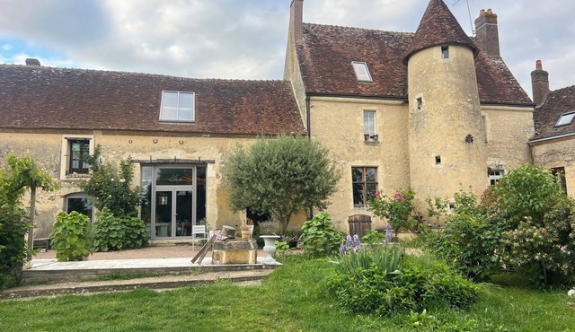 Manoir de la barre Stable 1777 south-facing Double master suite facing garden