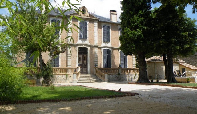 MANOIR DE LA BASTIDE Septfonds 22 people