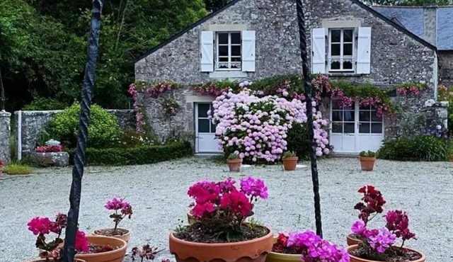 Manoir du Menez Bihan - The refurbished gite - Site overlooking the Bay of Audierne