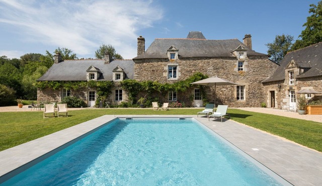 MANOIR DU VAU D'ARZ - Bed and Breakfast LA CATHEDRALE